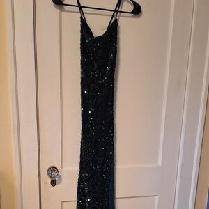 Dark green slim fit formal dress size 2